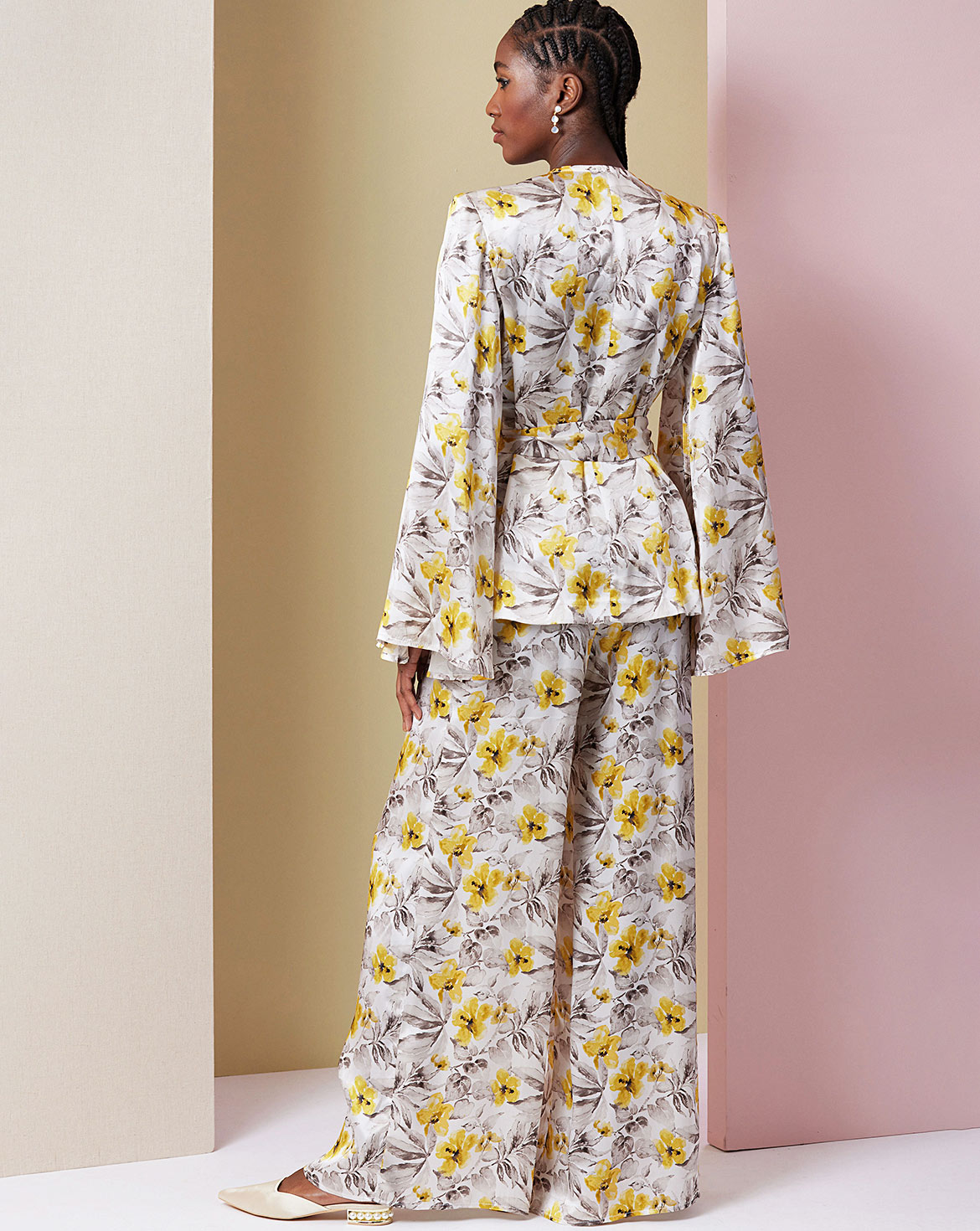 Symønster Vogue Patterns 2020 - Pyjamas - Dame | Billede 2
