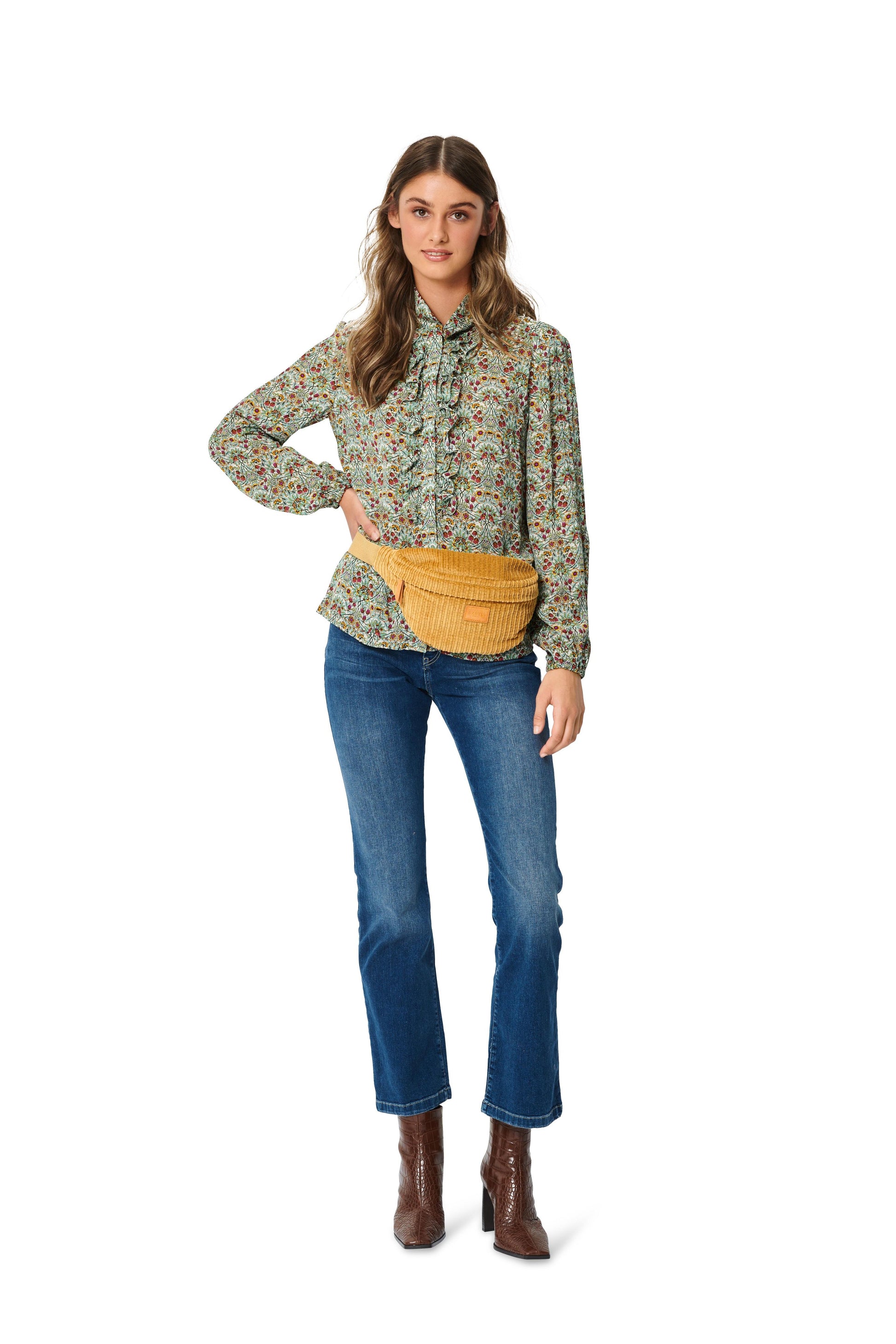 Symønster Burda 5981 - Bluse Skjorte - Dame | Billede 4