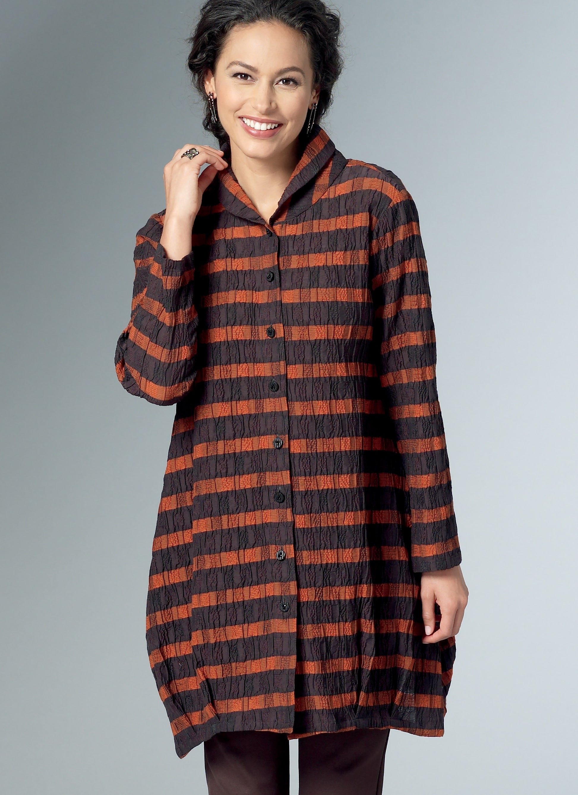 Symønster Butterick 6491 - Skjorte Frakke - Dame | Design: Katherine Tilton | Billede 2