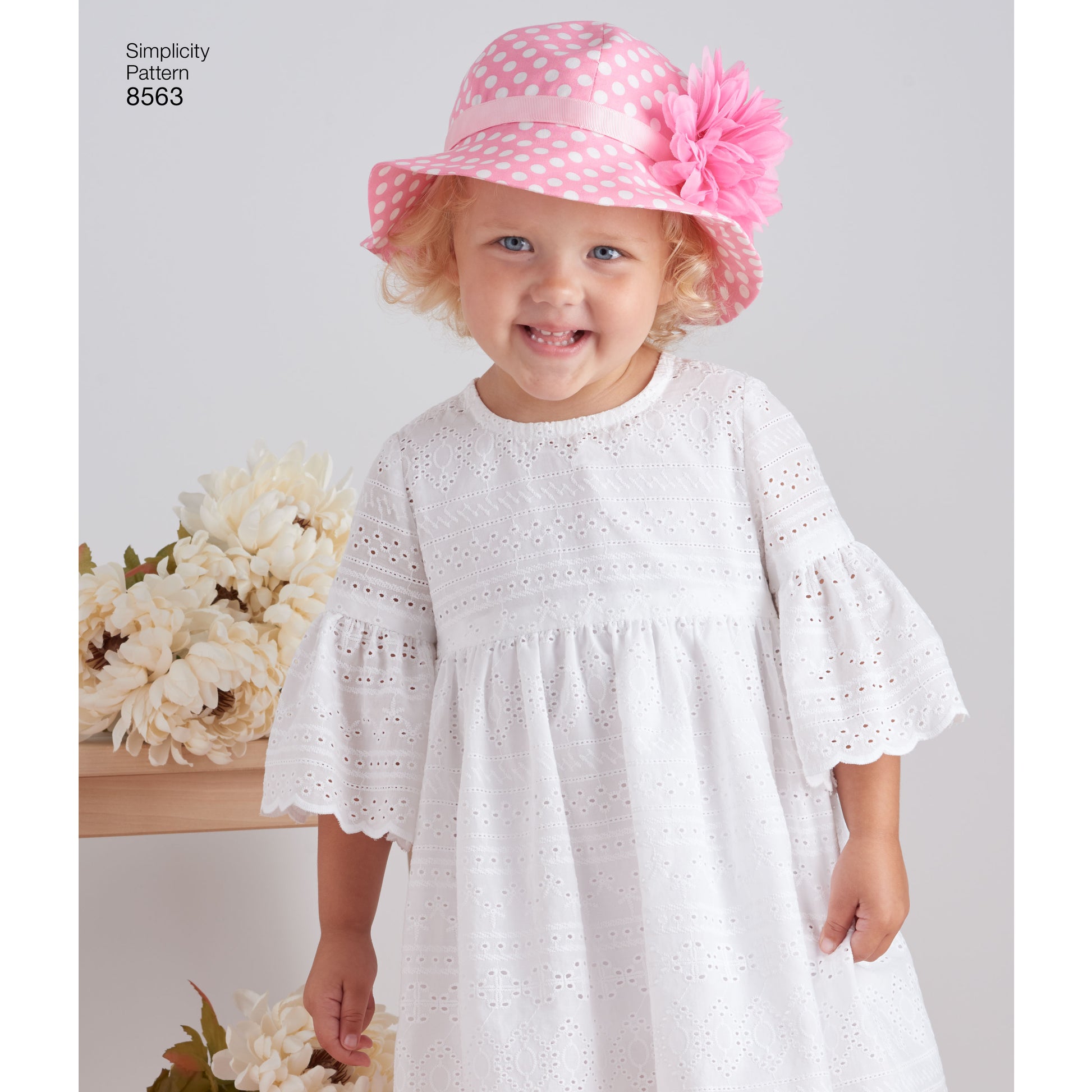 Symønster Simplicity 8563 - Kjole - Baby - Hat | Billede 2