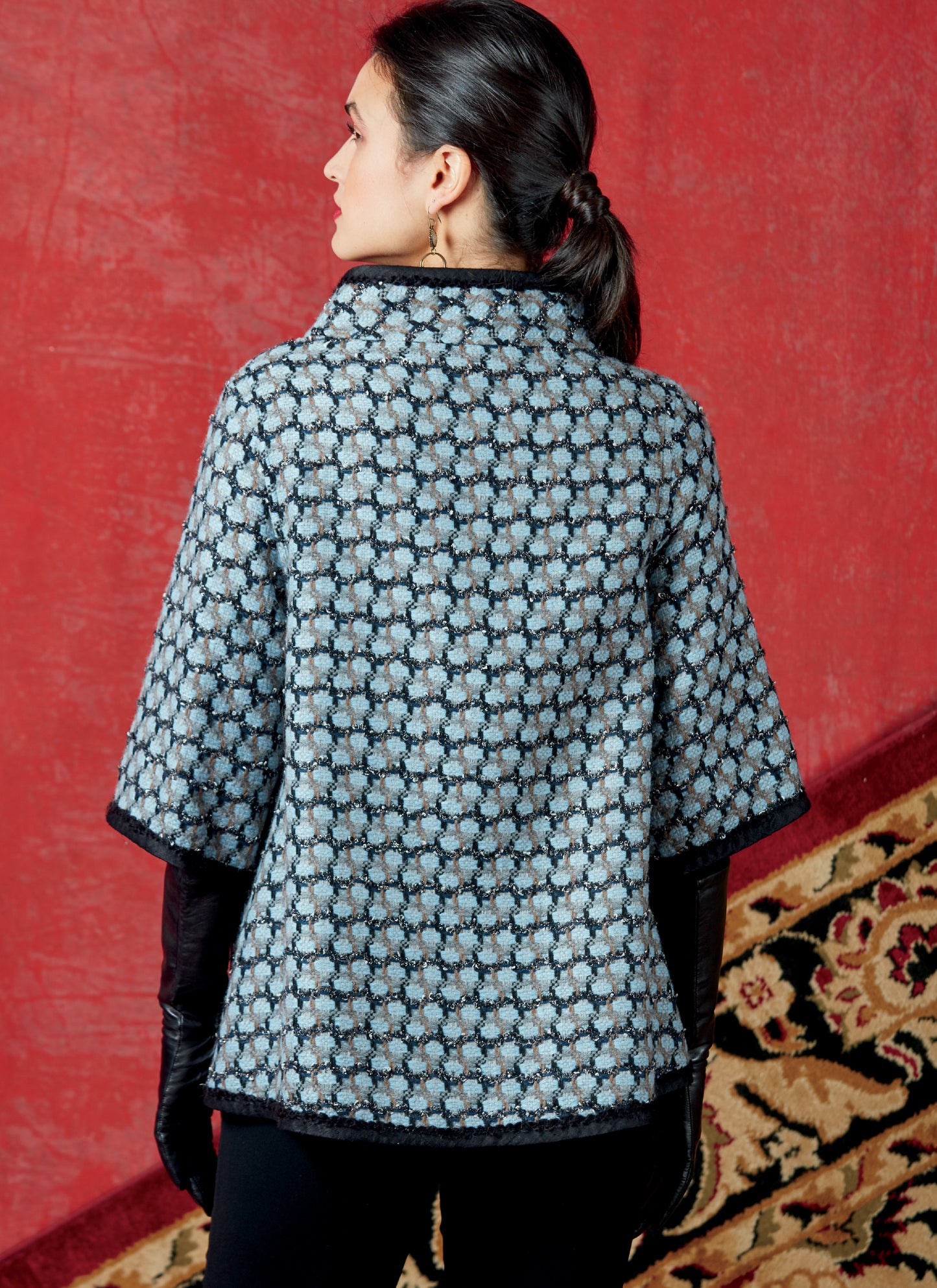 Symønster Vogue Patterns 9341 - Jakke - Dame | Design: Julio Cesar | Billede 3